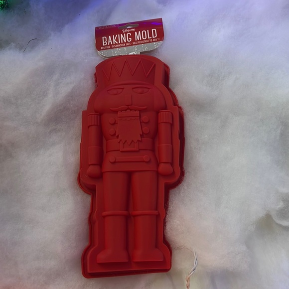 Nutcracker silicone mold - Picture 3 of 4